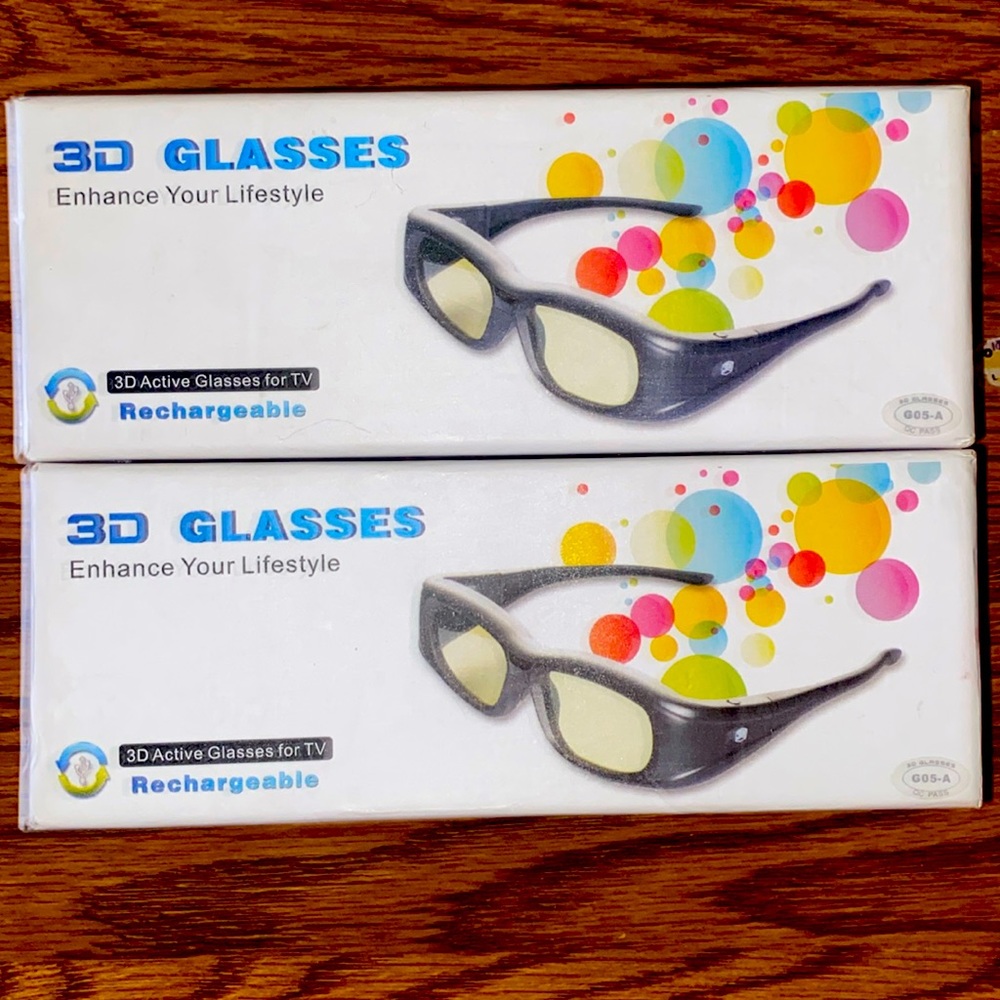 2 pairs of 3D active glasses for tv